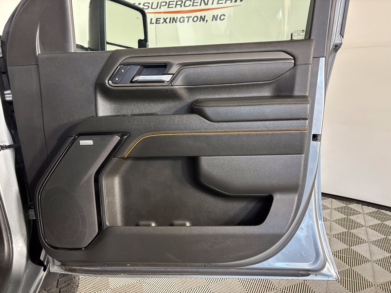 Used 2025 GMC Sierra 3500 AT4 w/ AT4 Premium Plus Package AWD/4WD image 24