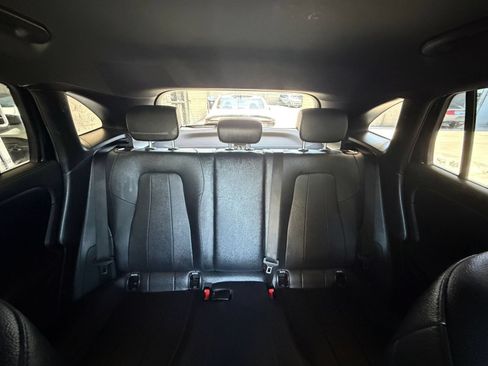Used 2025 Mercedes-Benz GLA 250 image 38
