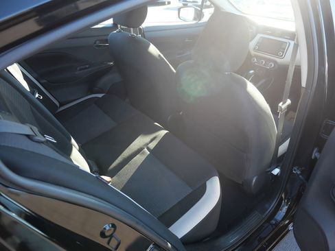 Used 2021 Nissan Versa SV image 25