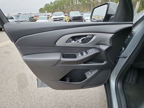 Certified 2023 Chevrolet Traverse LT image 26