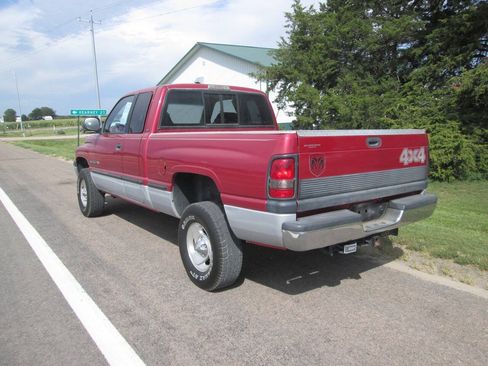 Used 1999 Dodge Ram 1500 Truck 4x4 Quad Cab image 4