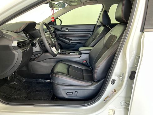 Used 2022 Nissan Altima 2.5 SR image 11