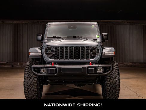Used 2025 Jeep Wrangler Unlimited Rubicon image 4
