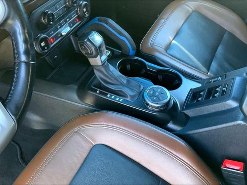 Used 2021 Ford Bronco Outer Banks image 17