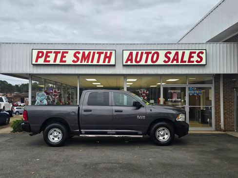 Used 2016 RAM 1500 Tradesman w/ Popular Equipment Group image 2