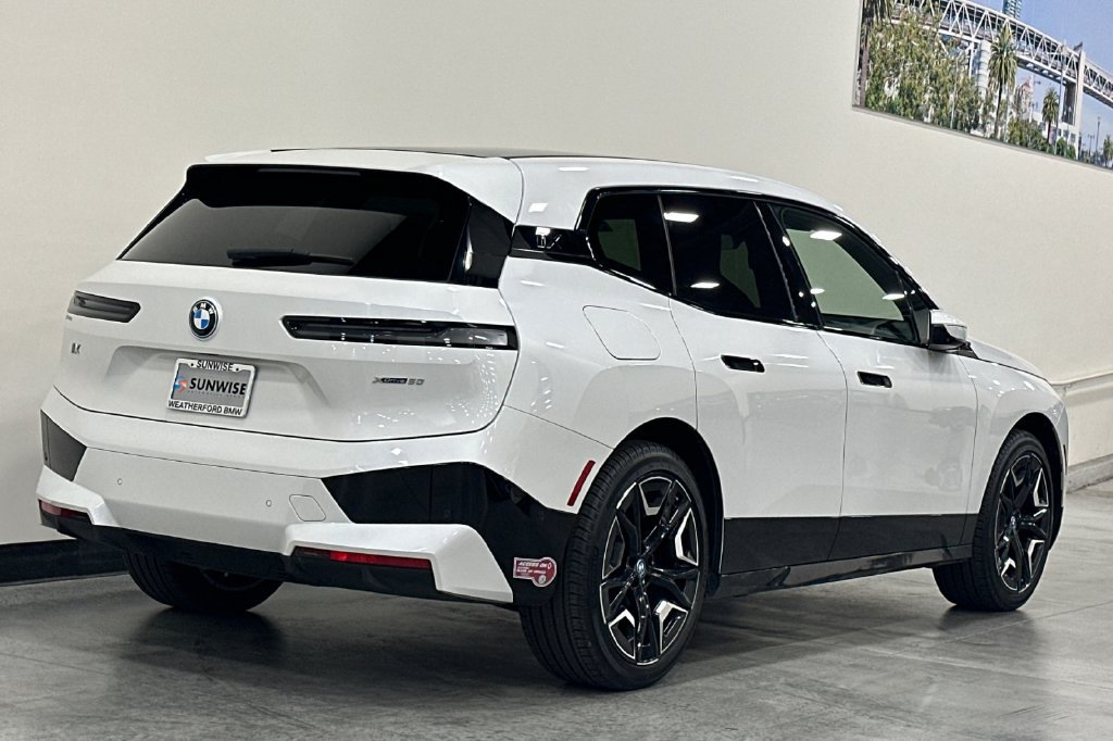 Certified 2024 BMW iX xDrive50 w/ Sport Package AWD/4WD image 4
