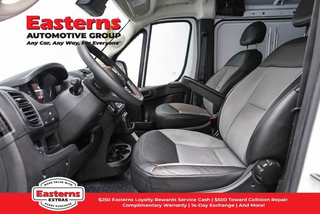 Used 2025 RAM ProMaster 2500 w/ Convenience Group FWD image 14