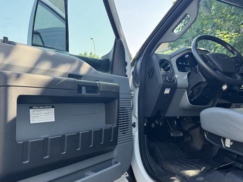 Used 2023 Ford F650 2WD Regular Cab Super Duty image 13