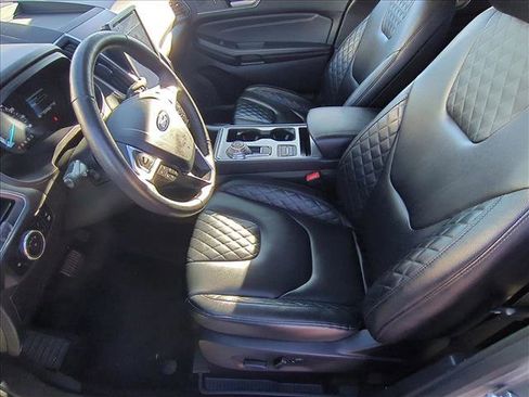 Used 2024 Ford Edge Titanium image 16