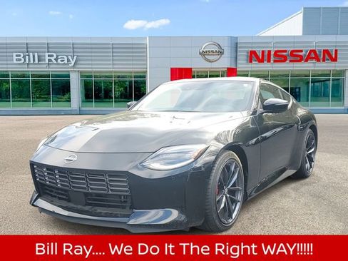 Certified 2024 Nissan Z Performance w/ Floor Mat Package image 2