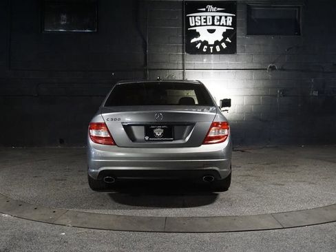 Used 2010 Mercedes-Benz C 300 Sedan image 4