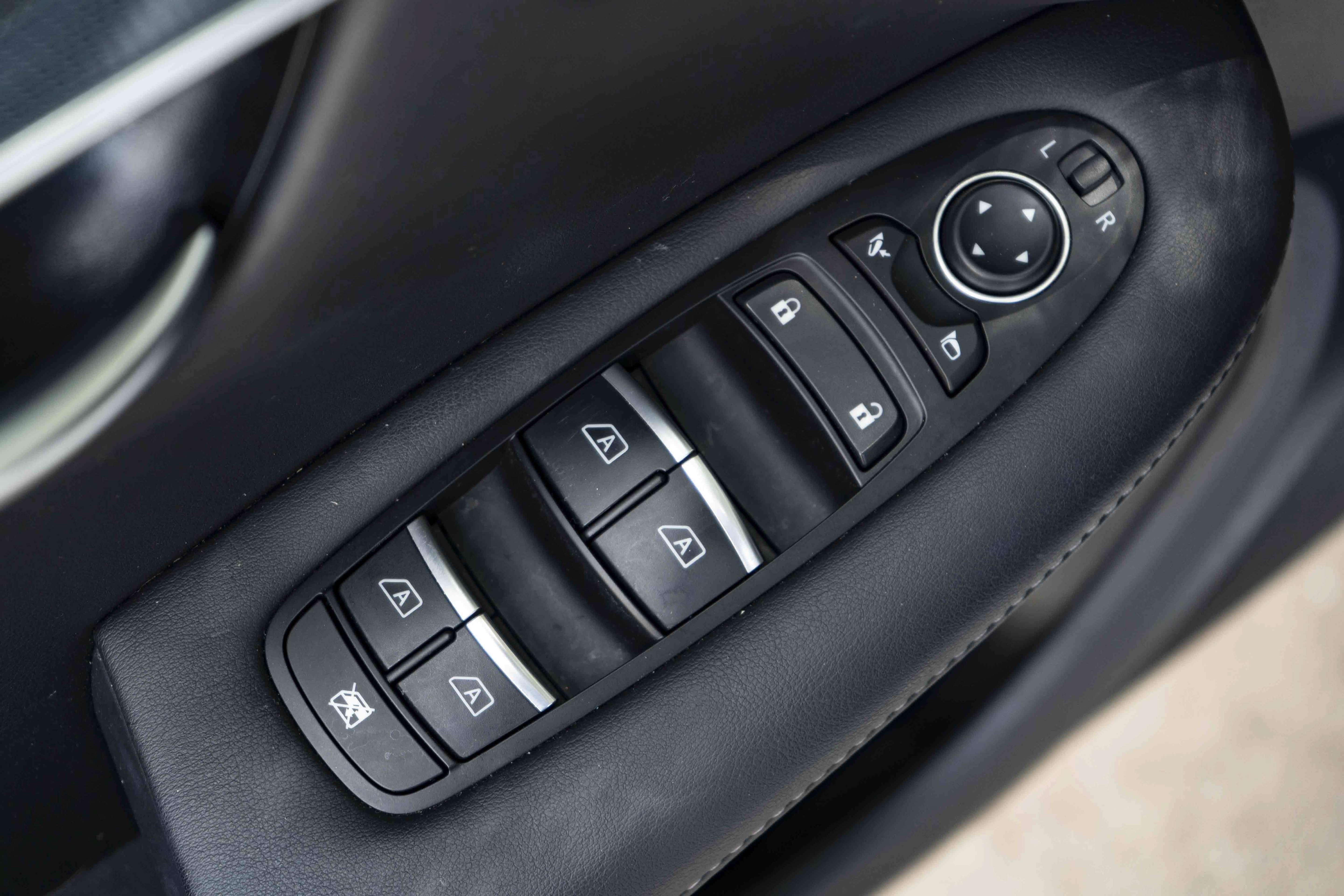 Used 2024 INFINITI QX50 Sport AWD/4WD image 38