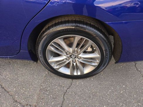 Used 2016 Toyota Camry SE image 7