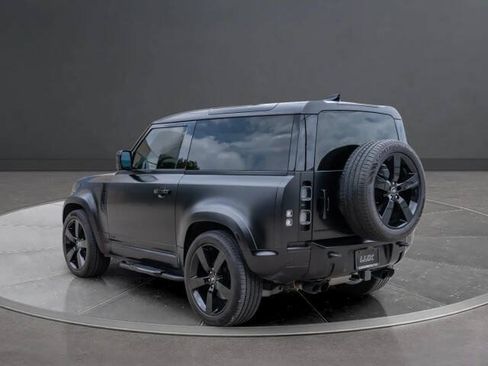 Used 2023 Land Rover Defender 90 V8 AWD/4WD image 3