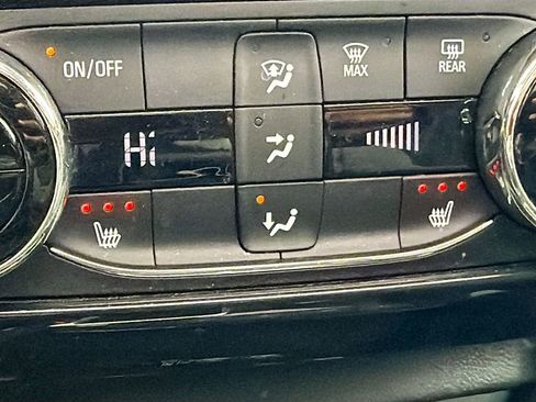 Used 2024 Chevrolet TrailBlazer LT w/ Convenience Package image 18