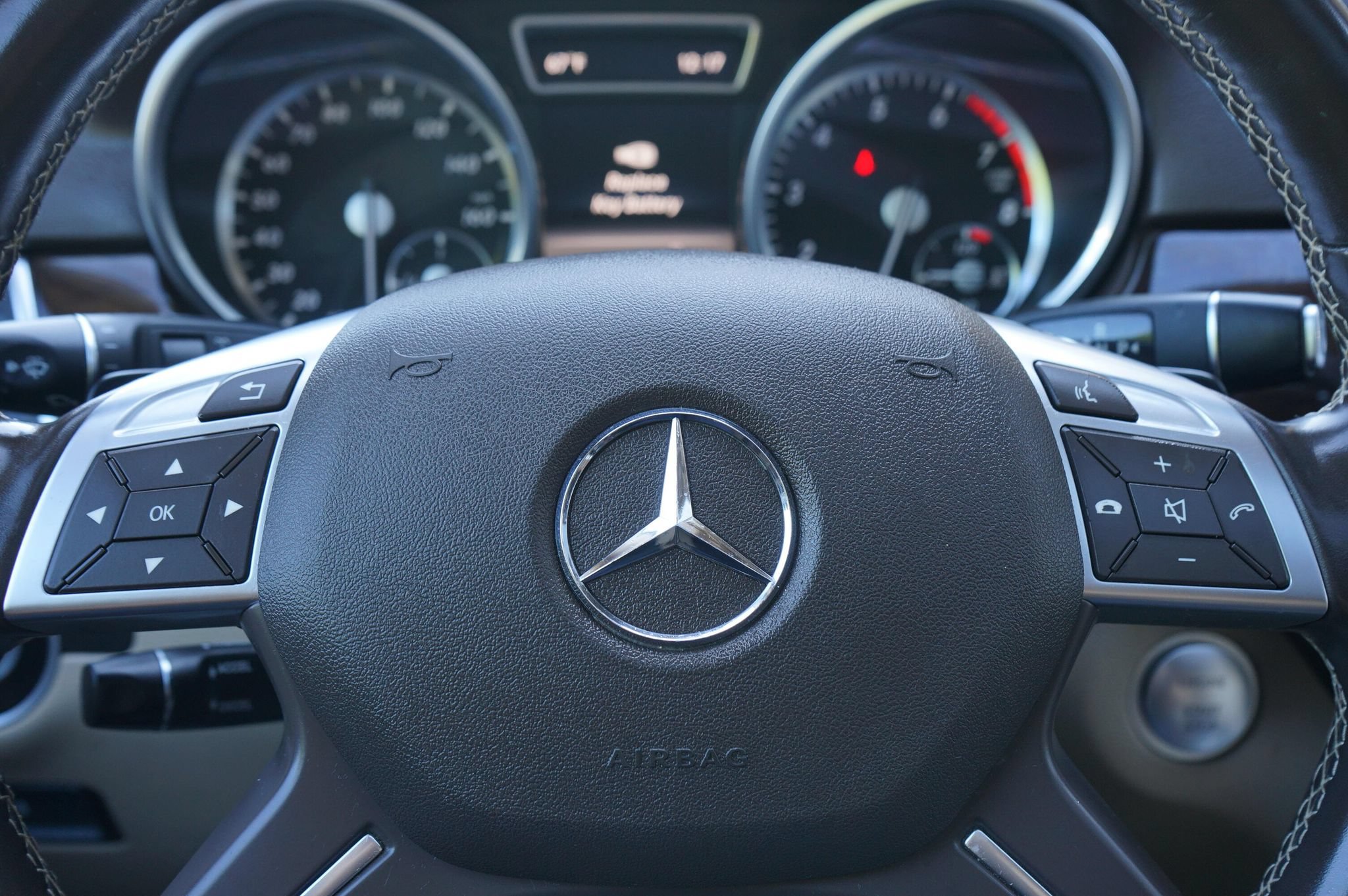 Used 2015 Mercedes-Benz ML 350 4MATIC image 23
