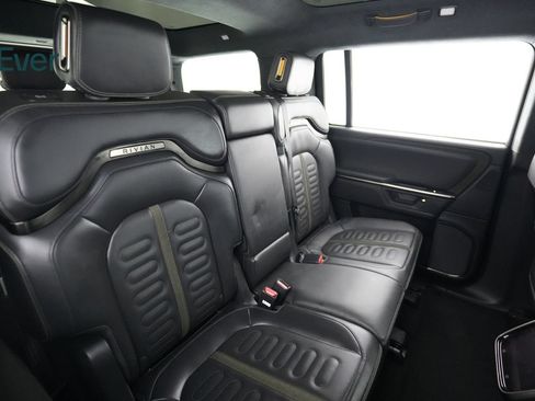 Used 2025 Rivian R1S Adventure Dual AWD/4WD image 5