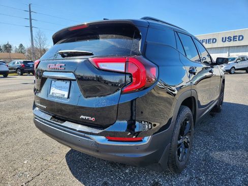 Used 2024 GMC Terrain AT4 image 41