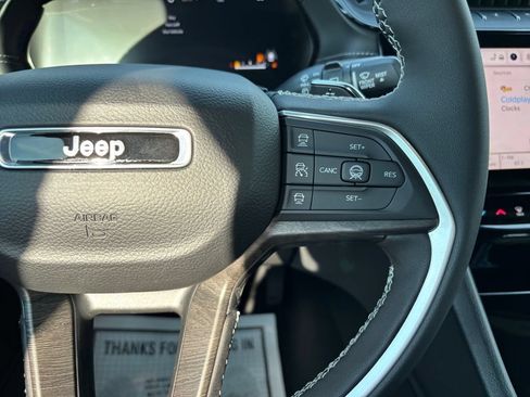 New 2026 Jeep Grand Cherokee L Limited w/ Luxury Tech Group II AWD/4WD image 20