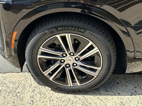 New 2025 Cadillac Lyriq Luxury image 7