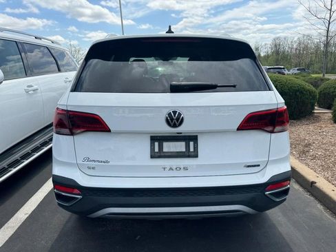 Used 2022 Volkswagen Taos SE image 3
