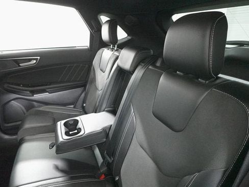 Used 2020 Ford Edge ST image 25