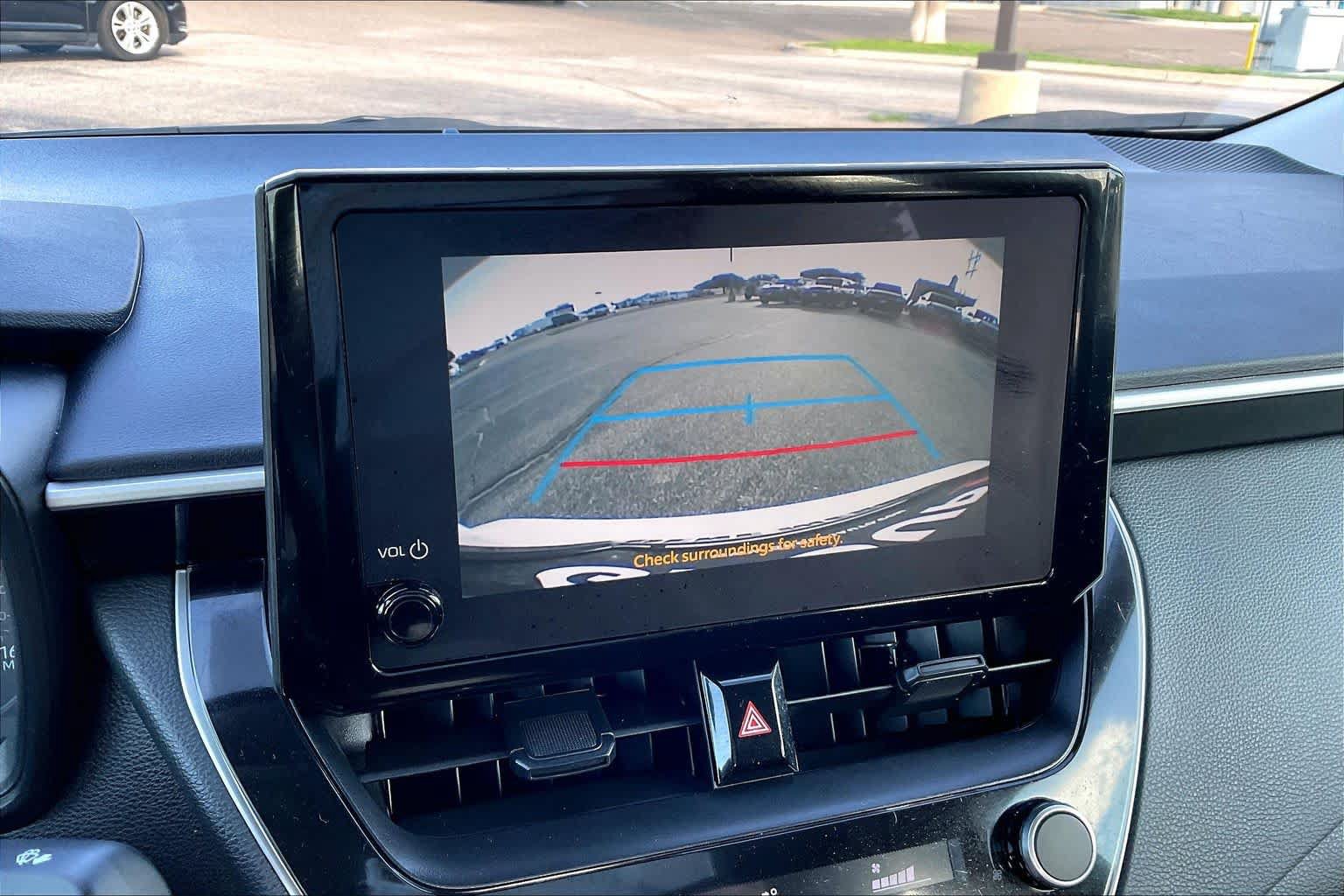 Used 2025 Toyota Corolla LE FWD image 24