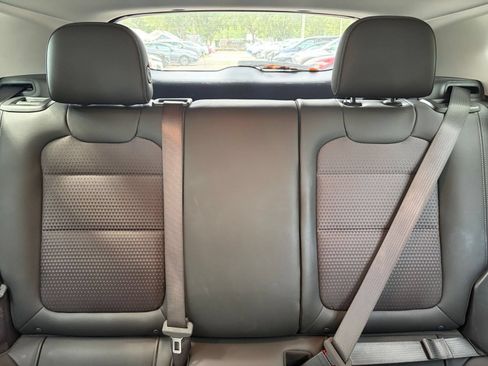 Used 2025 Chevrolet Trax LT FWD image 36