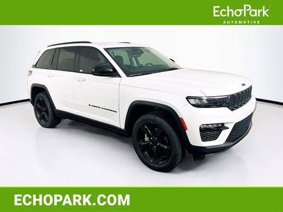 Used 2023 Jeep Grand Cherokee Limited w/ Black Appearance Package