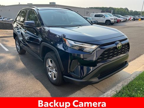 Used 2025 Toyota RAV4 XLE w/ Convenience Package FWD image 3