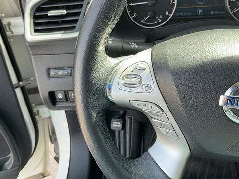 Used 2018 Nissan Murano SL image 9