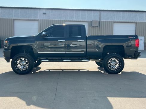 Used 2017 Chevrolet Silverado 1500 LTZ Z71 w/ LTZ Plus Package AWD/4WD image 6