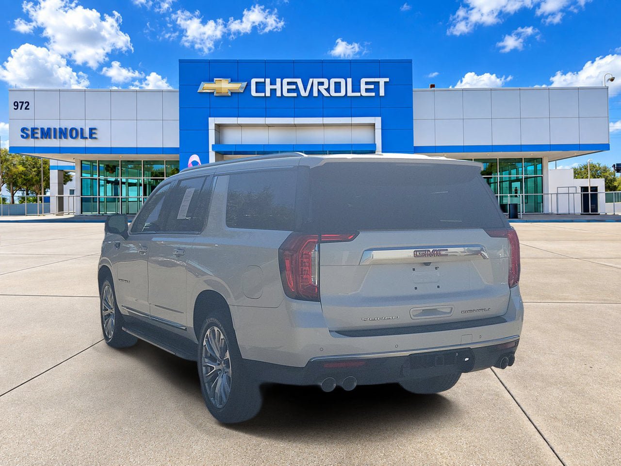 Certified 2023 GMC Yukon XL Denali w/ Max Trailering Package AWD/4WD image 3