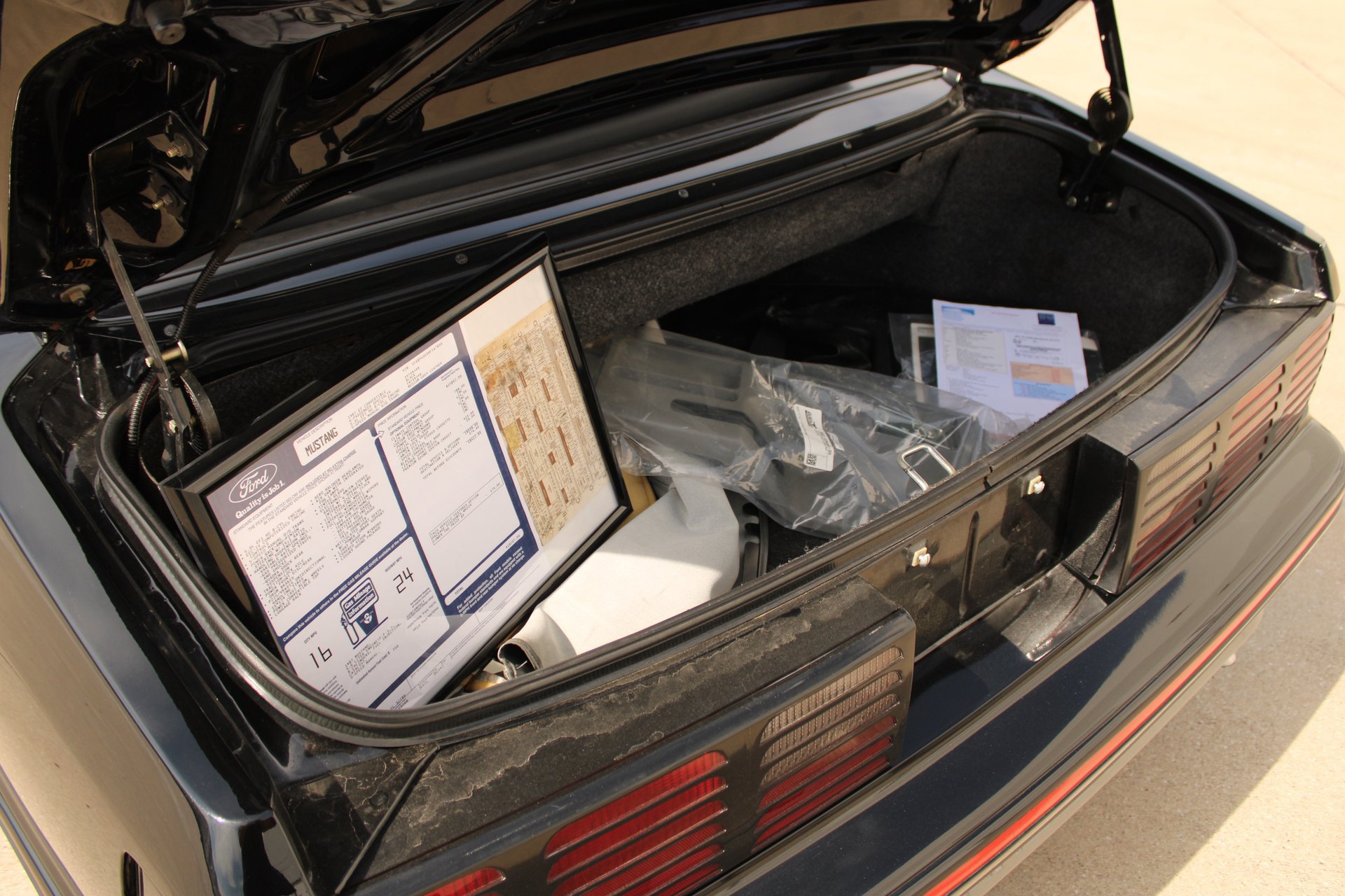 Used 1987 Ford Mustang GT RWD image 20