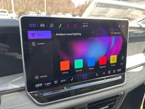New 2026 Volkswagen Tiguan SE AWD/4WD image 19