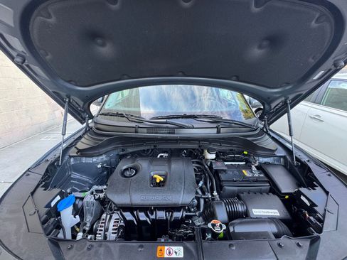 Used 2025 Kia Soul LX w/ LX Technology Package image 30