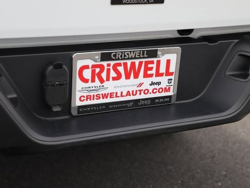 Used 2024 Jeep Gladiator Sport image 8