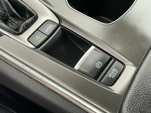 Used 2020 Honda Accord Sport image 25