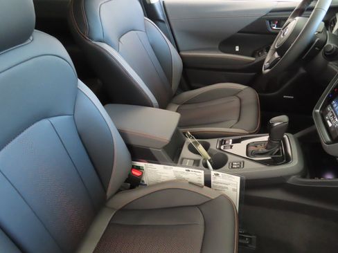 New 2025 Subaru Crosstrek 2.5i Limited w/ Crosstrek Mirror Package image 28