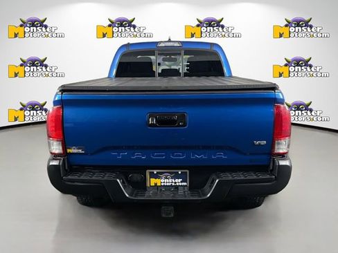 Used 2016 Toyota Tacoma SR5 AWD/4WD image 6