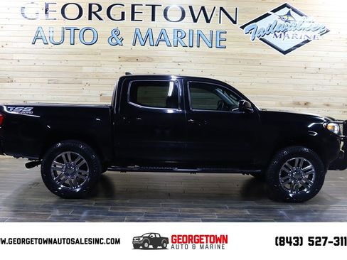 Used 2023 Toyota Tacoma SR image 1