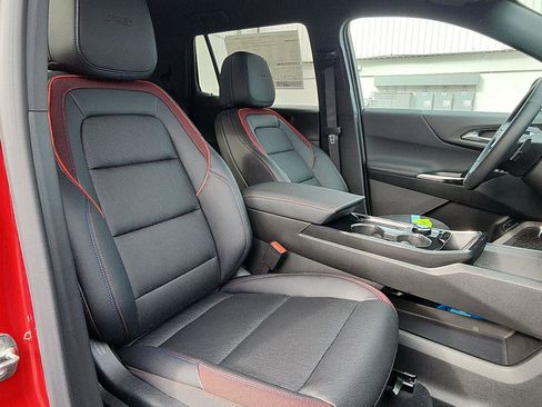 New 2026 Chevrolet Equinox RS w/ LPO, Floor Liner Package image 23