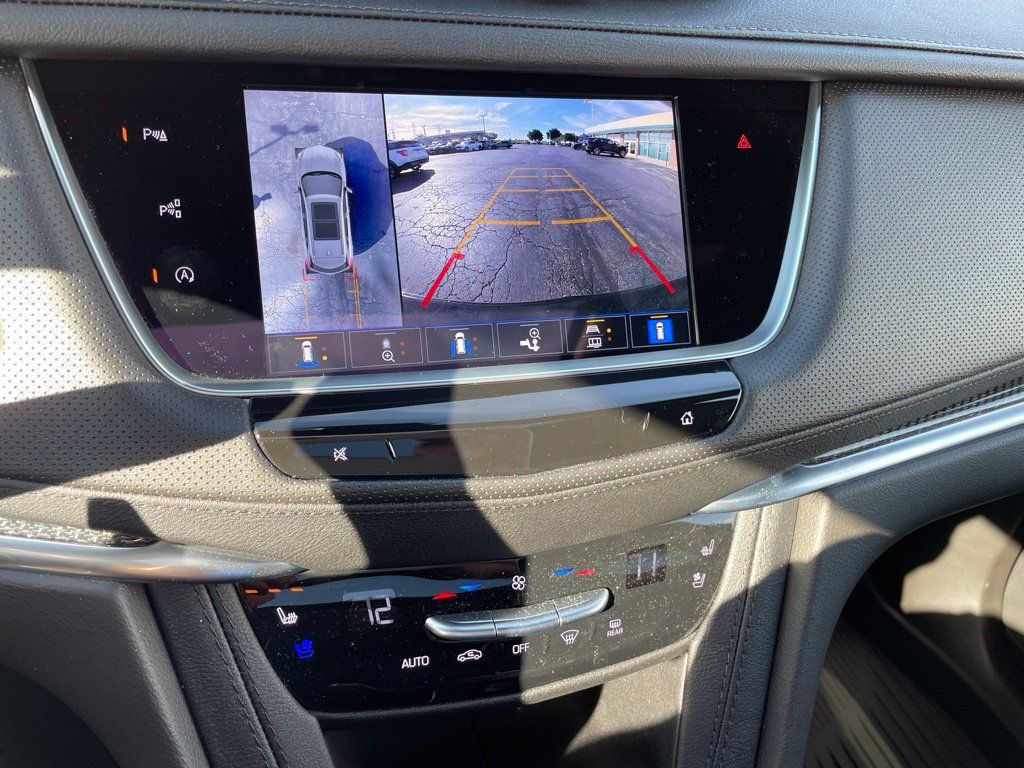 Used 2025 Cadillac XT5 Sportv w/ LPO, Bronce Accent Package AWD/4WD image 24