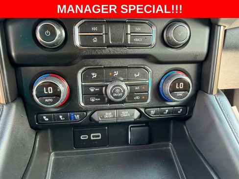 Used 2024 Chevrolet Tahoe High Country AWD/4WD image 31