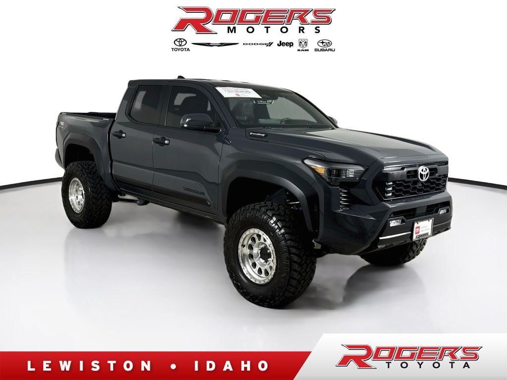 Certified 2025 Toyota Tacoma TRD Off-Road AWD/4WD image 1