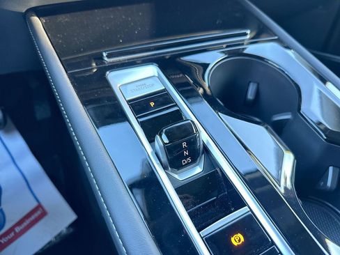 New 2026 Volkswagen Atlas SE image 44