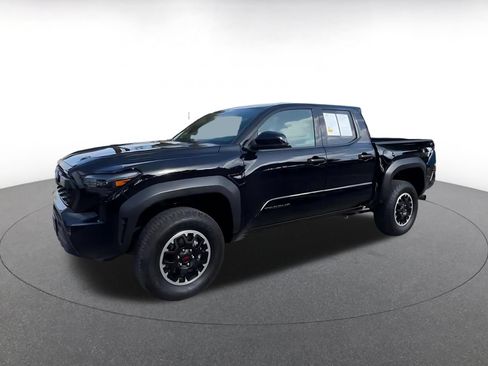Used 2025 Toyota Tacoma TRD Off-Road AWD/4WD image 6