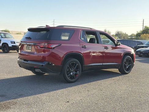 Used 2023 Chevrolet Traverse Premier w/ Redline Edition FWD image 7