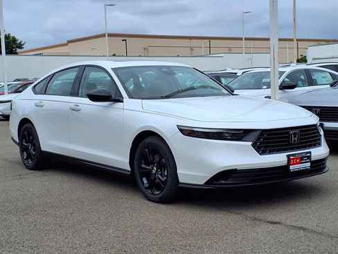 New 2025 Honda Accord SE image 3