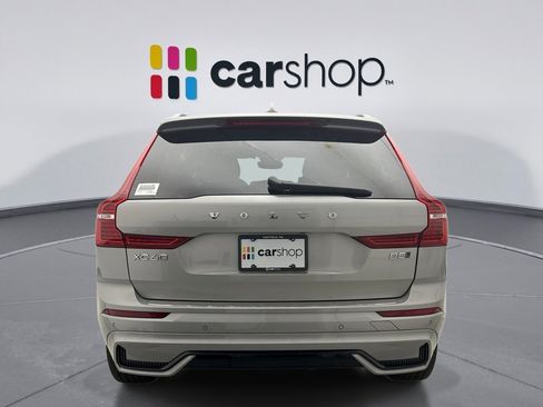 Used 2023 Volvo XC60 B5 Plus w/ Protection Package Premier image 4